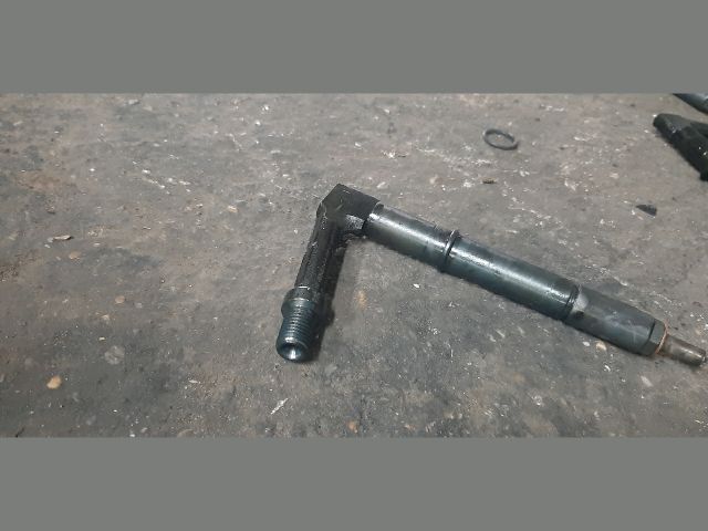 bontott NISSAN TERRANO Porlasztó (1 db)