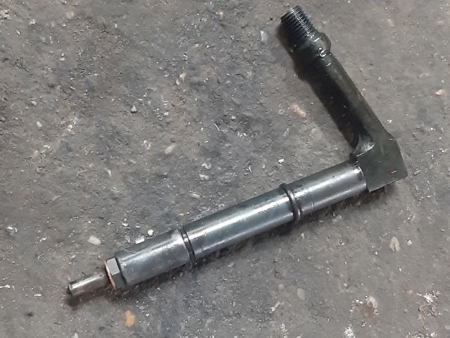 bontott NISSAN TERRANO Porlasztó (1 db)