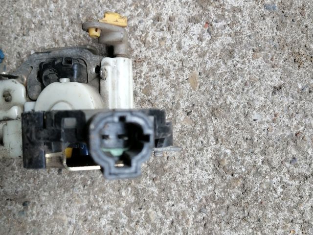 bontott NISSAN TERRANO Bal első Ajtózár