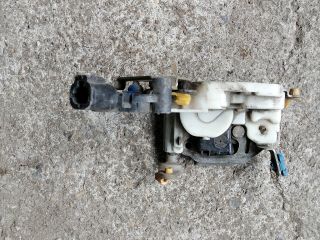 bontott NISSAN TERRANO Bal első Ajtózár