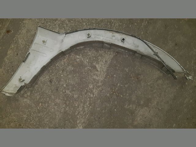 bontott NISSAN TERRANO Bal első Sárvédő Szélesítő