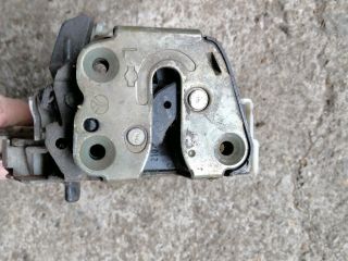 bontott NISSAN TERRANO Bal hátsó Ajtózár