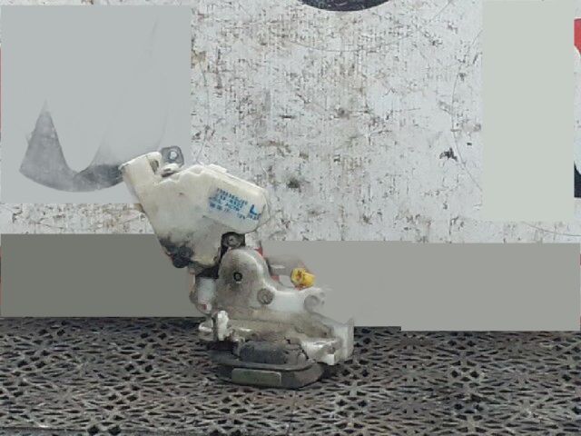 bontott NISSAN TERRANO Bal hátsó Ajtózár