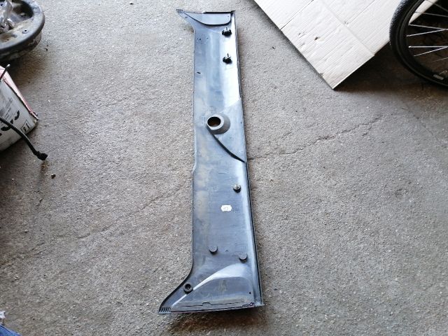 bontott NISSAN TERRANO Csomagtérajtó Díszléc