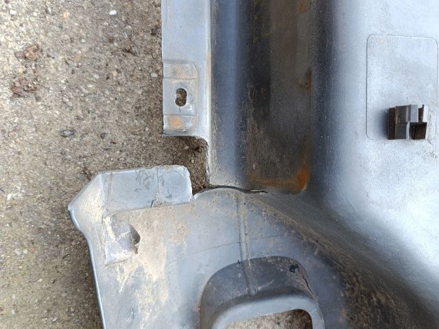 bontott NISSAN TERRANO Hátsó Lökhárító (Üresen)