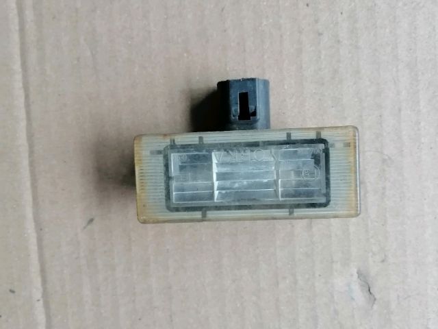 bontott NISSAN TERRANO Hátsó Rendszámtábla Világítás