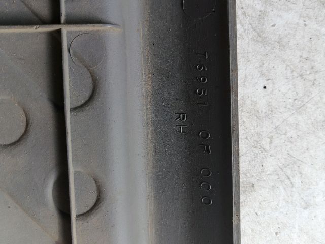 bontott NISSAN TERRANO Jobb első Küszöb Díszléc