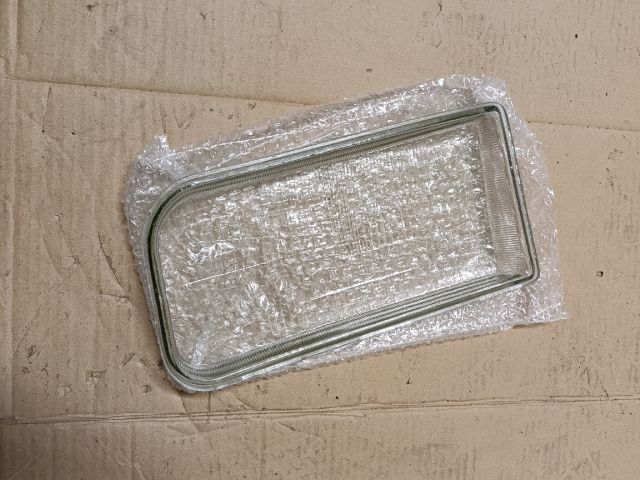 bontott NISSAN TERRANO Jobb első Lámpabúra