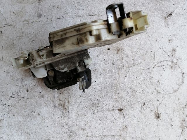 bontott NISSAN TERRANO Jobb hátsó Ajtózár