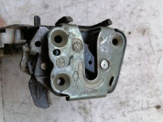 bontott NISSAN TERRANO Jobb hátsó Ajtózár