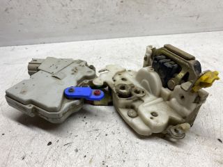 bontott NISSAN TERRANO Jobb hátsó Ajtózár