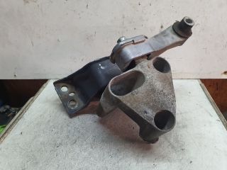 bontott NISSAN TIIDA Motor Tartó Bak (Fém)