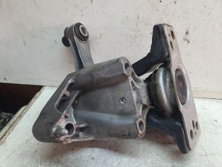 bontott NISSAN TIIDA Motor Tartó Bak (Fém)