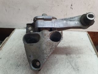 bontott NISSAN TIIDA Motor Tartó Bak (Fém)