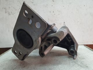 bontott NISSAN TIIDA Motor Tartó Bak (Fém)