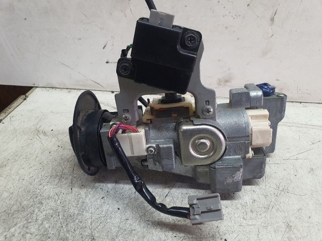 bontott NISSAN TIIDA Gyújtáskapcsoló Házzal