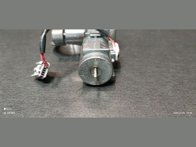 bontott NISSAN TIIDA Gyújtáskapcsoló Házzal