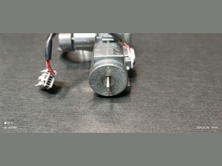 bontott NISSAN TIIDA Gyújtáskapcsoló Házzal