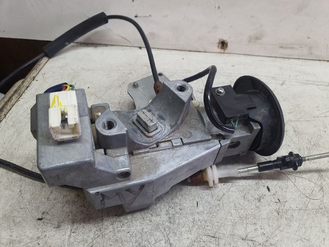 bontott NISSAN TIIDA Gyújtáskapcsoló Házzal