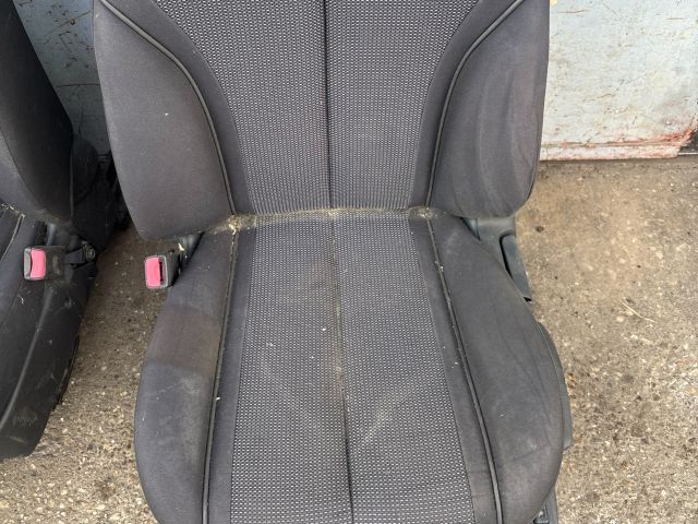 bontott NISSAN TIIDA Bal első Ülés