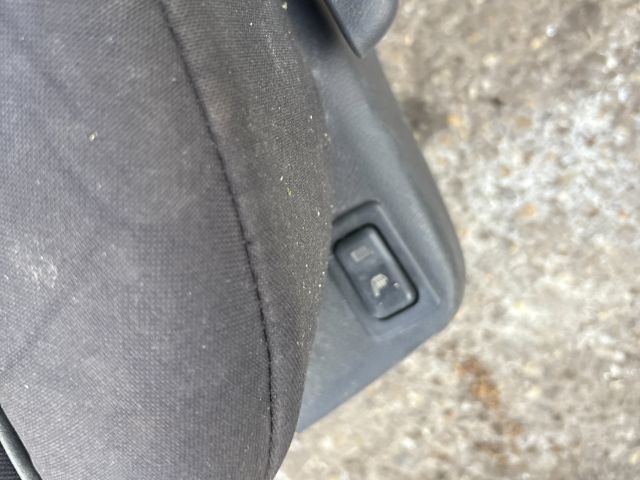 bontott NISSAN TIIDA Bal első Ülés