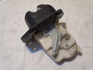 bontott NISSAN TIIDA Csomagtérajtó Zárszerkezet