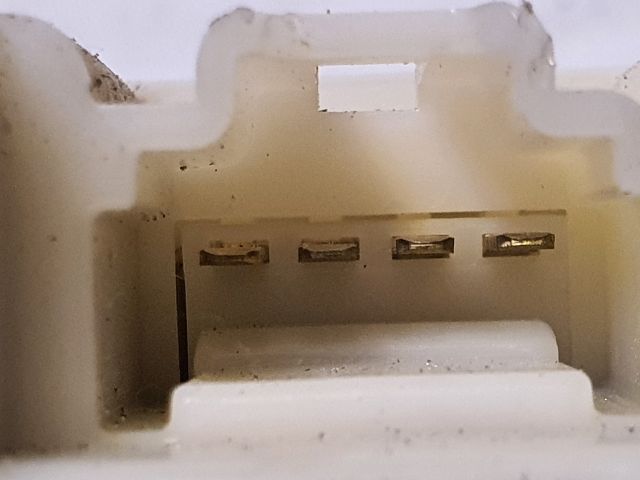 bontott NISSAN TIIDA Csomagtérajtó Zárszerkezet