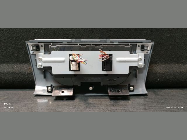 bontott NISSAN TIIDA Fűtéskapcsoló (digit klímás)