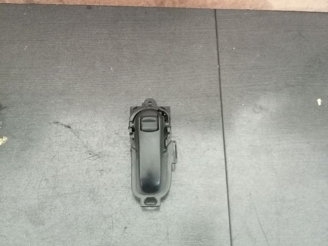 bontott NISSAN TIIDA Jobb első Belső Kilincs