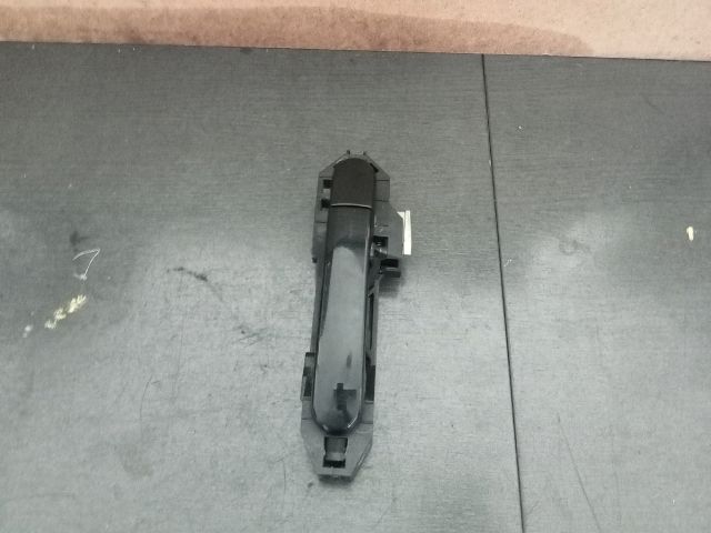 bontott NISSAN TIIDA Jobb első Külső Kilincs