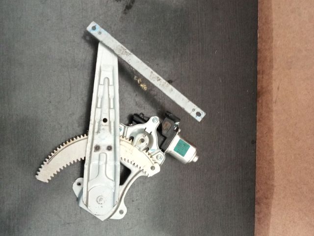 bontott NISSAN TIIDA Jobb hátsó Ablakemelő Szerkezet (Elektromos)