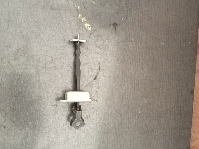 bontott NISSAN TIIDA Jobb hátsó Ajtóhatároló