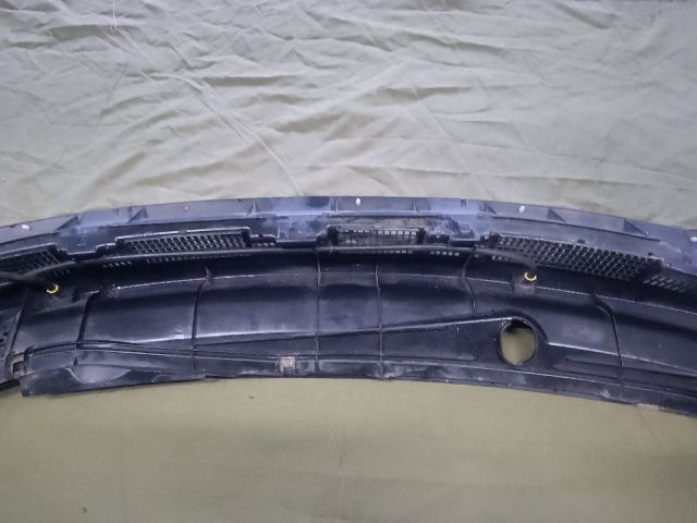 bontott NISSAN TIIDA Levélrács