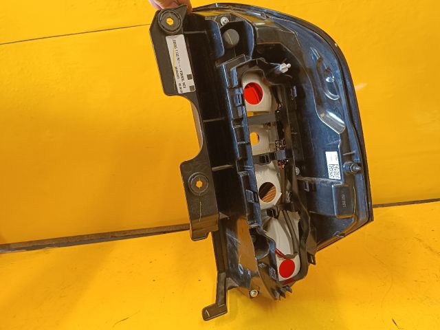 bontott NISSAN TOWNSTAR Bal Hátsó Lámpa