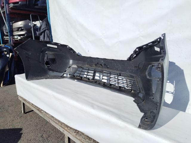 bontott NISSAN TOWNSTAR Első Lökhárító (Üresen)