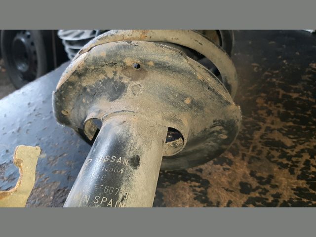 bontott NISSAN VANETTE Bal első Gólyaláb (Lengécsillapító, Rugó)