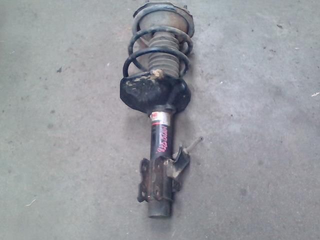 bontott NISSAN VANETTE Bal első Gólyaláb (Lengécsillapító, Rugó)