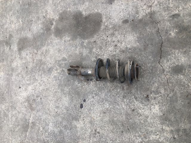 bontott NISSAN VANETTE Bal első Gólyaláb (Lengécsillapító, Rugó)