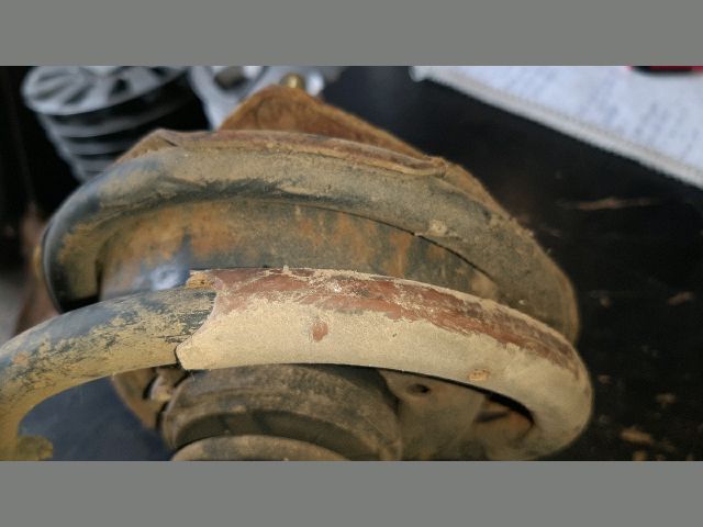 bontott NISSAN VANETTE Bal első Gólyaláb (Lengécsillapító, Rugó)