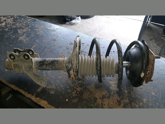 bontott NISSAN VANETTE Bal első Gólyaláb (Lengécsillapító, Rugó)