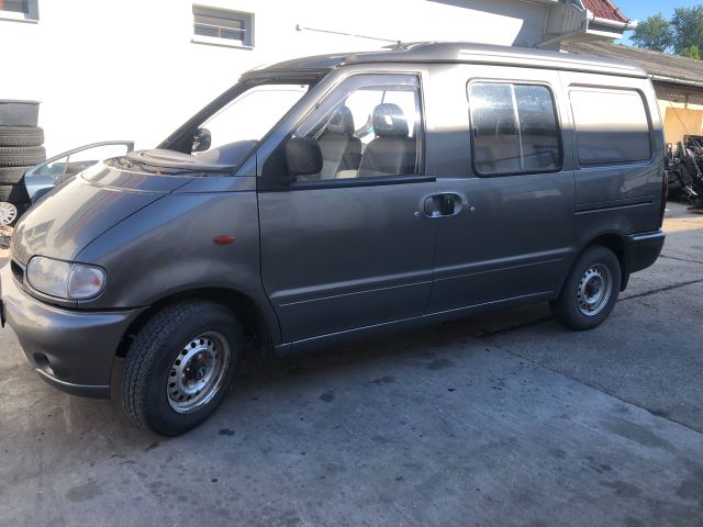 bontott NISSAN VANETTE Generátor