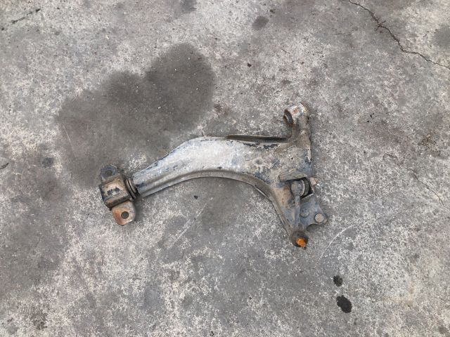 bontott NISSAN VANETTE Jobb első Lengőkar