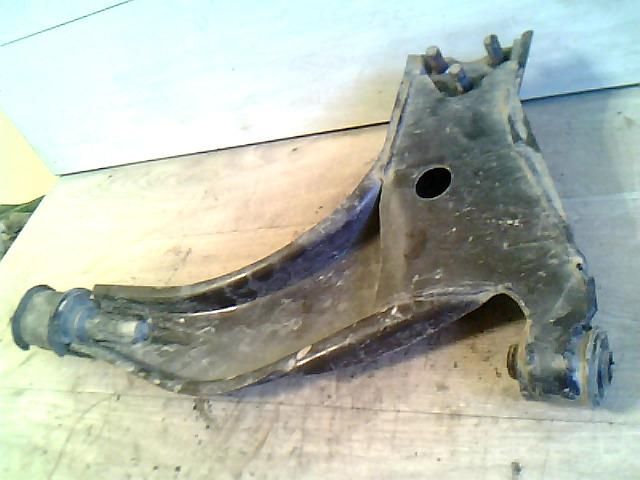 bontott NISSAN VANETTE Jobb első Lengőkar