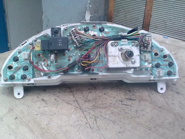 bontott NISSAN VANETTE Kilométeróra