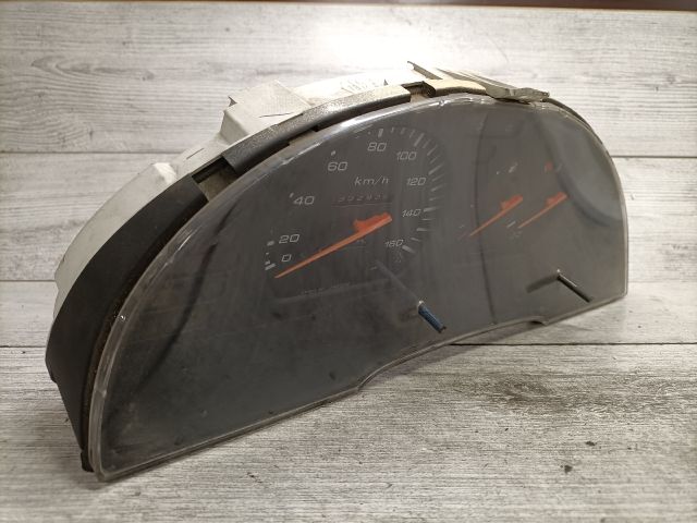 bontott NISSAN VANETTE Kilométeróra