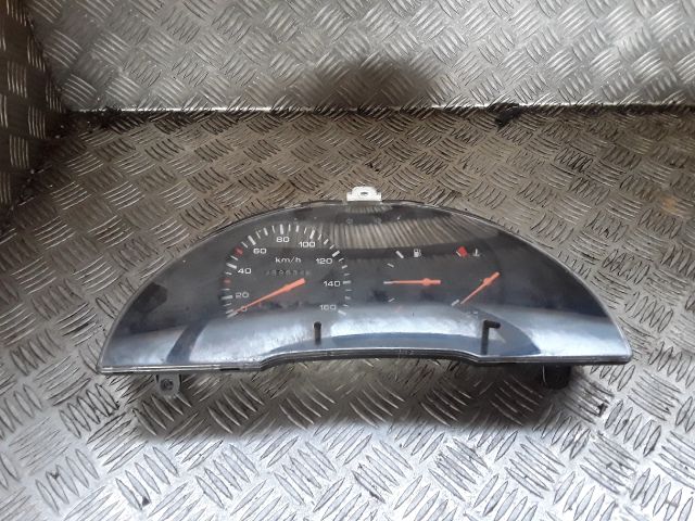 bontott NISSAN VANETTE Kilométeróra
