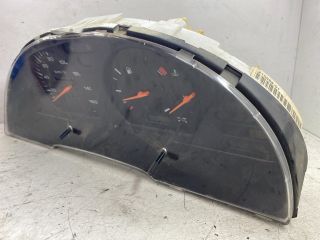 bontott NISSAN VANETTE Kilométeróra