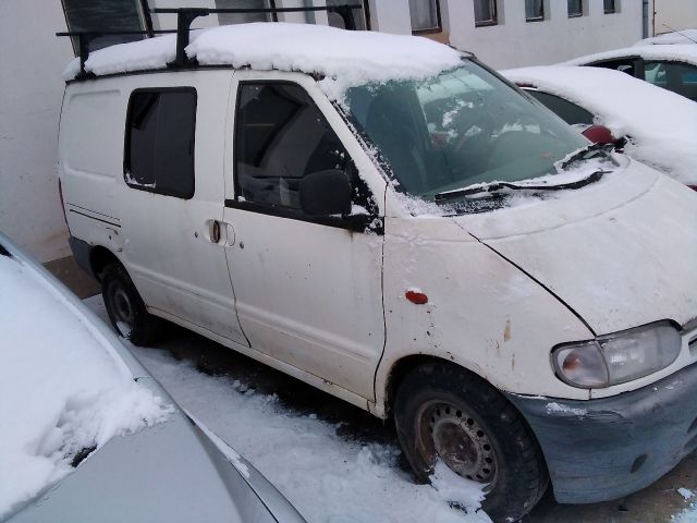 bontott NISSAN VANETTE Klímakompresszor