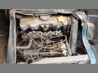 bontott NISSAN VANETTE Motor (Fűzött blokk hengerfejjel)