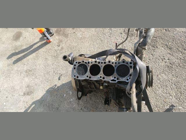 bontott NISSAN VANETTE Motorblokk (Fűzött)